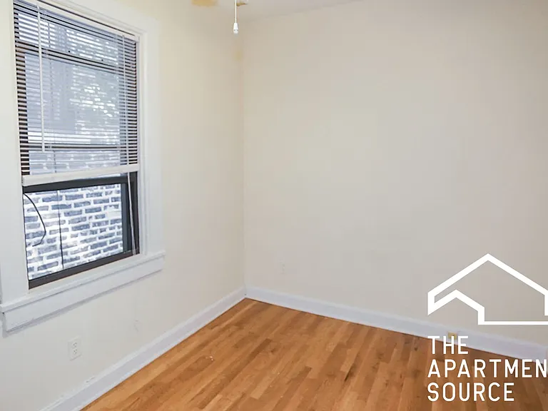 2256 N Southport Ave #1 — Photo 3