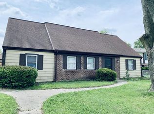 101 Stoneham Ct, Bolingbrook, IL 60440