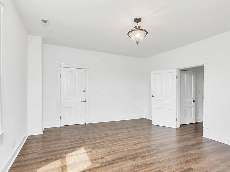 1915 Mccallie Ave — Photo 22