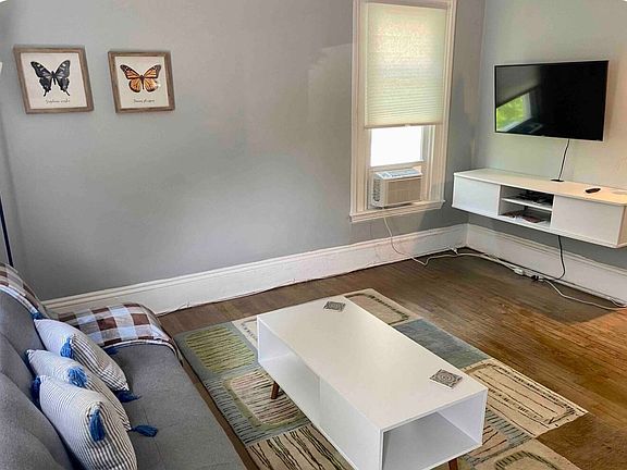 4th image of 744 Cass Ave SE #3