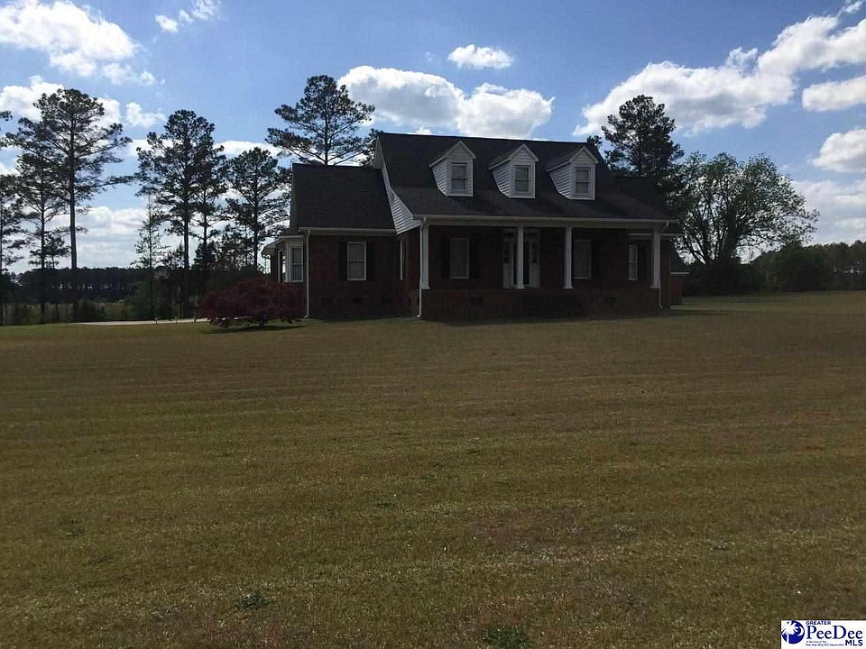 2nd image of 284 Fairway Rd