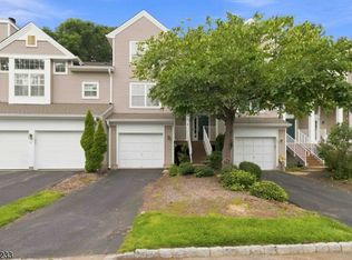 53 Woodmont Dr BLDG 53 #53, Randolph Twp., NJ 07869