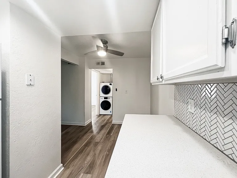2417 E Campbell Ave #9B — Photo 23