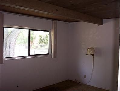 4th image of 255 Redondo Ave
