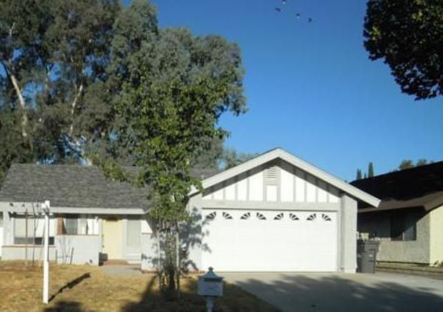 1st image of 27807 Cherry Creek Dr