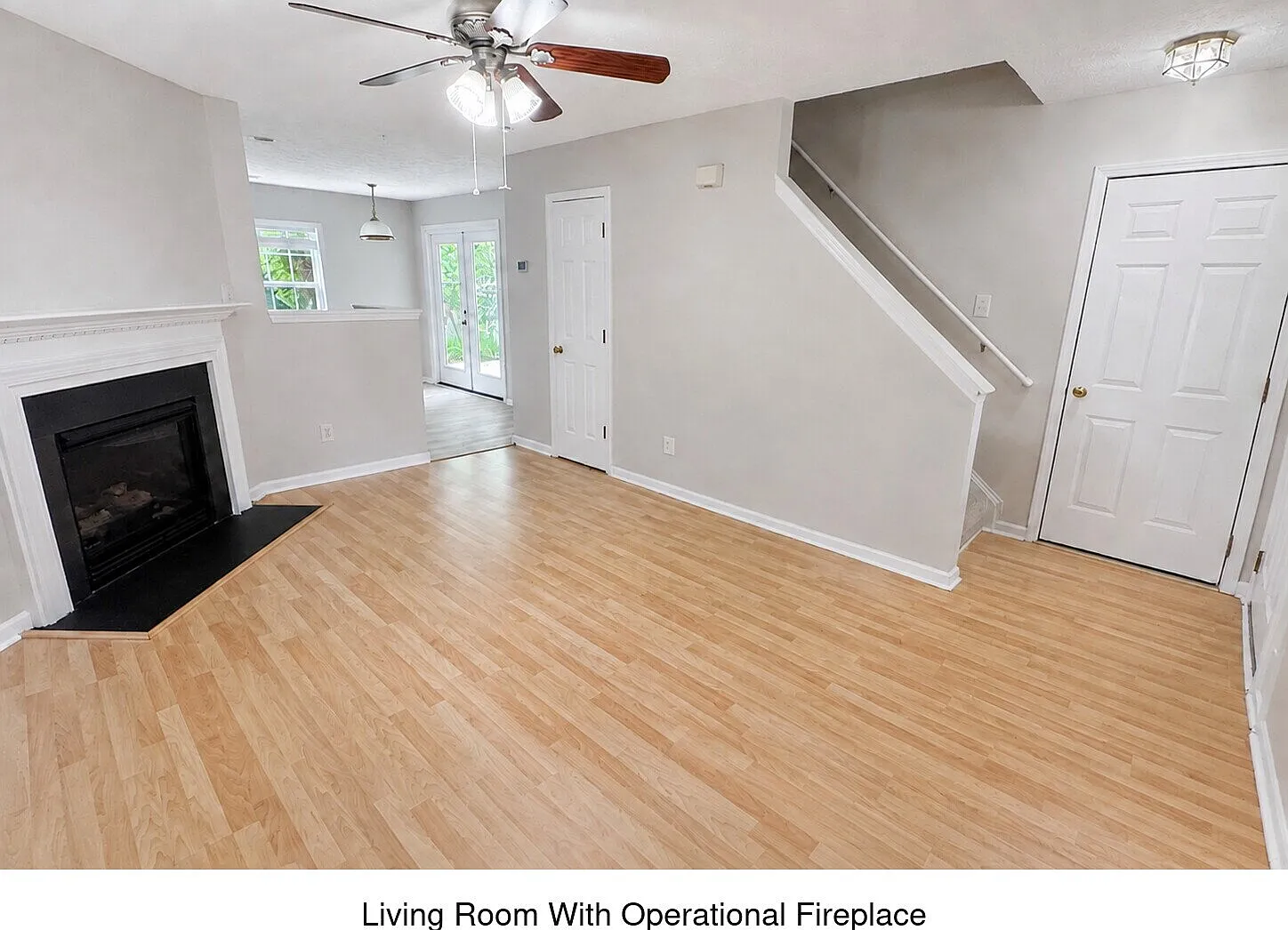 3 bed, 2.5 bath, 1147 sqft, $1,900 — Photo 3