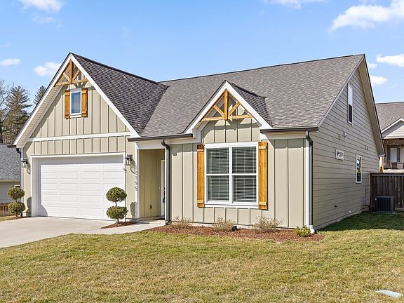 3rd image of 12195 Avery Pl