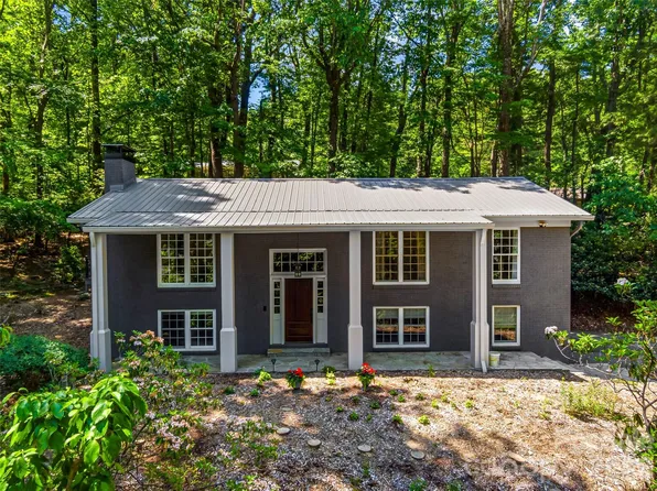 2388 Hebron Rd, Laurel Park, NC 28739