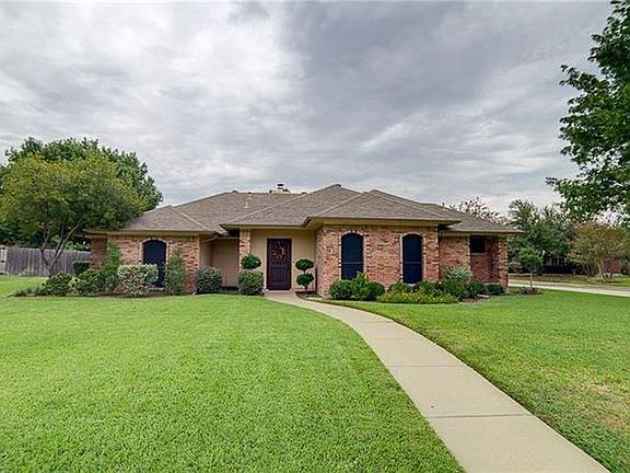 3rd image of 3421 Blossom Dr