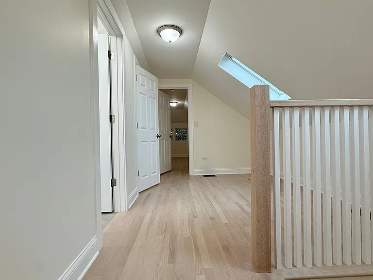 5821 W Gunnison St — Photo 40
