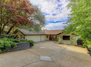 18745 Hummingbird Dr, Penn Valley, CA 95946