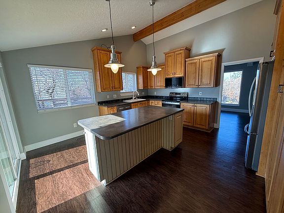 5th image of 2466 S Green Oaks Dr