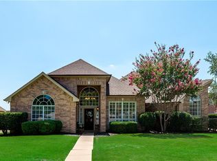 124 Country Club Dr, Heath, TX 75032