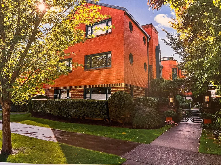 Castlewood condominiums