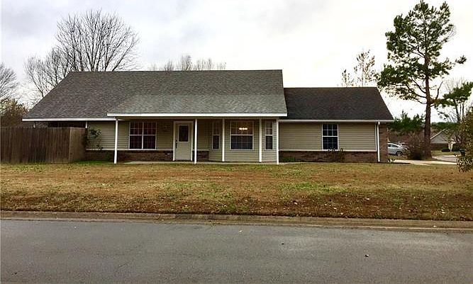 1st image of 2214 Greenbriar Ave