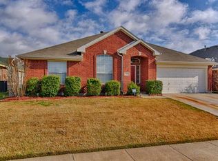 425 Milton Dr, Arlington, TX 76002