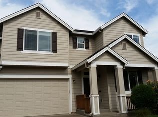 178 NE Iberian Ln, Hillsboro, OR 97124
