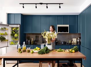 3055 Murray St #205, Pt Moody, BC V3H 1X1