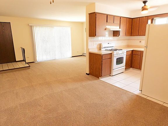 3rd image of 15741 Thomas Ln #1