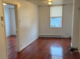 917 S 16th St, Philadelphia, PA 19146