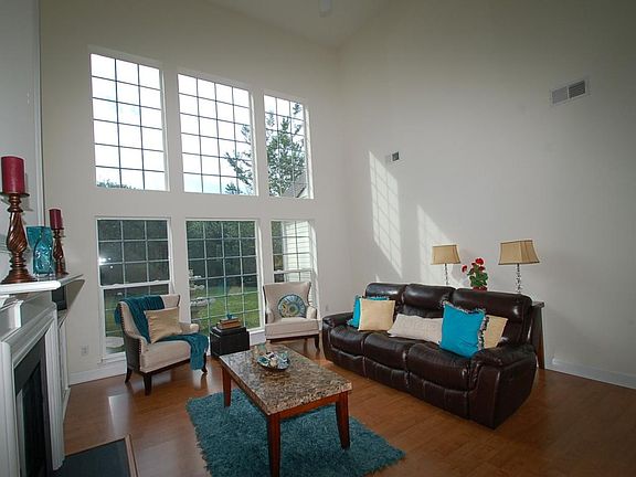 4th image of 8817 Saint Brides Ct