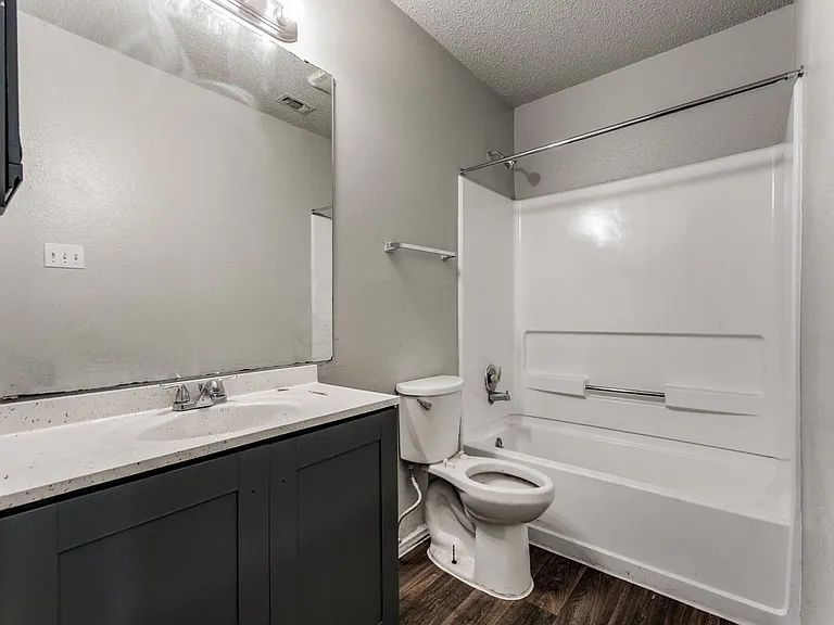 7529 Oak Chase — Photo 14