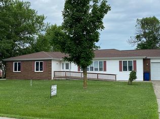 2618 Pleasant View Dr, Unionville, MO 63565