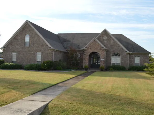 512 Harvest Cir, Marion, AR 72364
