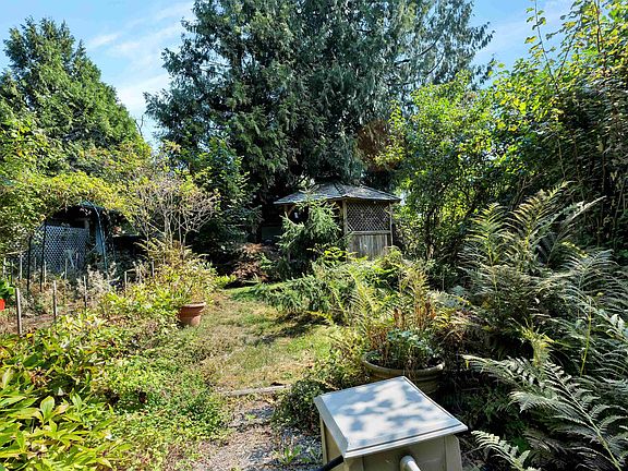 5th image of 9533 139th St