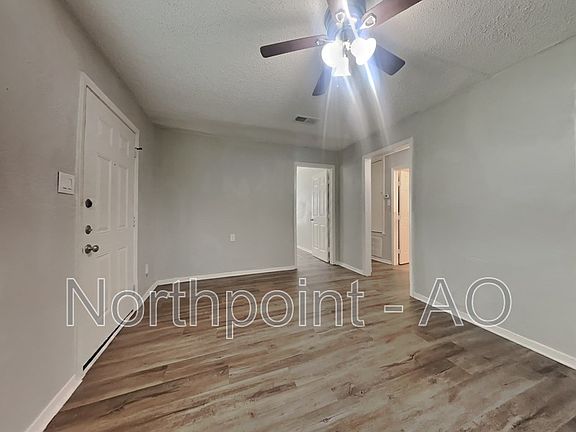 4th image of 1706 Orchid Ave