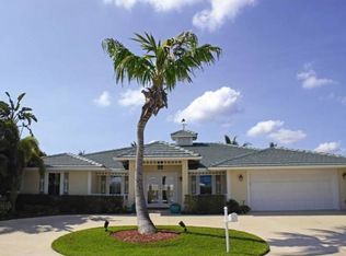 9038 SE Star Island Way, Hobe Sound, FL 33455