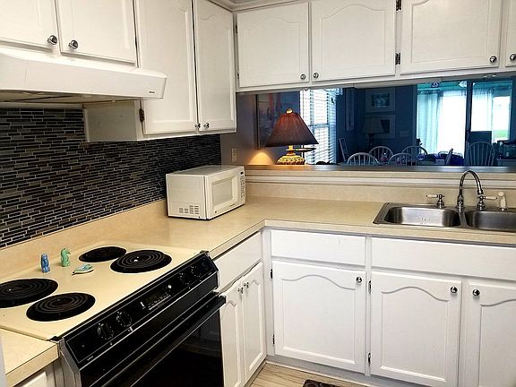 New backsplash & slate tile