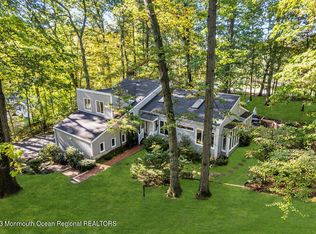 10 Lefferts Ct, Middletown, NJ 07748