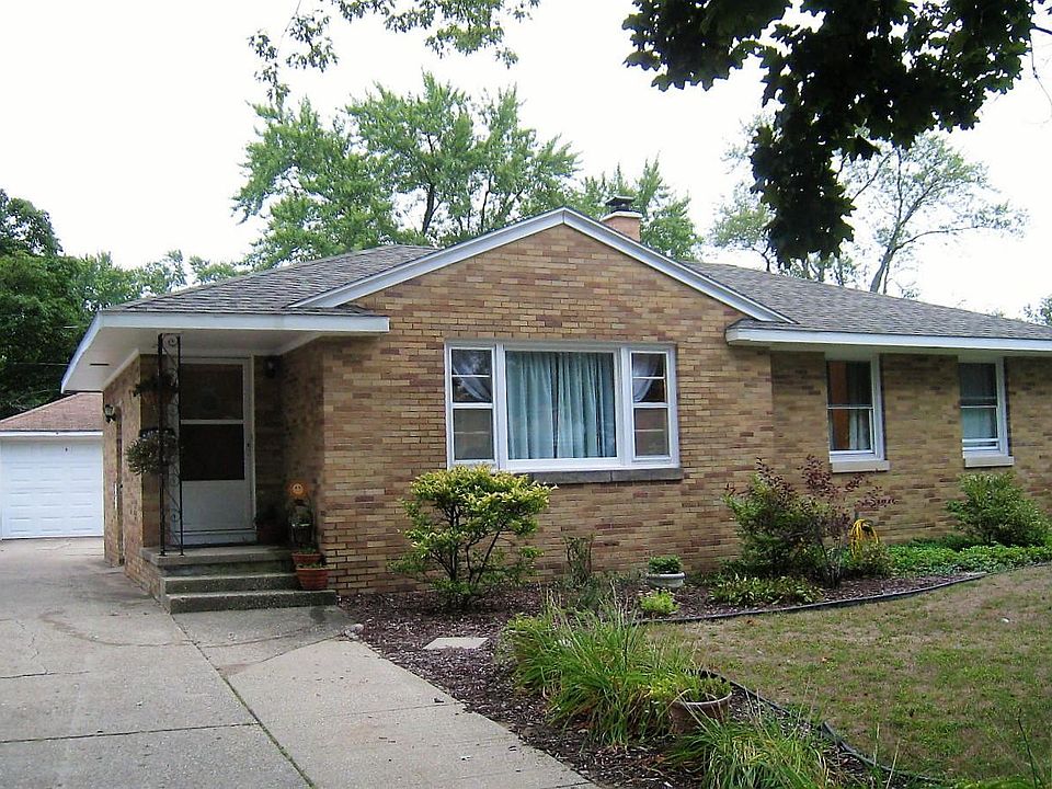 1st image of 1038 Woodlawn Ave