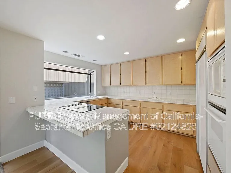 1964 Discovery Village Ln — Photo 22