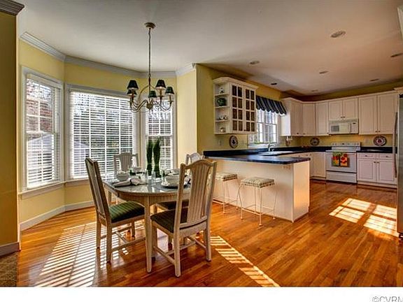 5th image of 5704 Oak Mill Ct