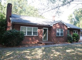 918 Jonestown Rd, Winston Salem, NC 27103