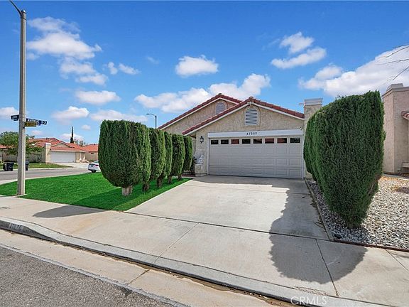 5th image of 37050 Jenna Ln