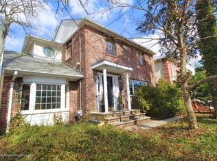 203 Radcliff Rd, Staten Island, NY 10305