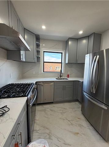 1st image of 2554 Cropsey Ave #3