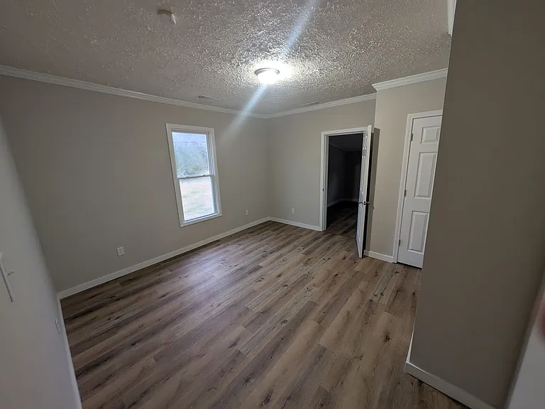 222 Lenoir Ave — Photo 3