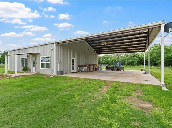 5839 S 3rd St, Waco, TX 76706