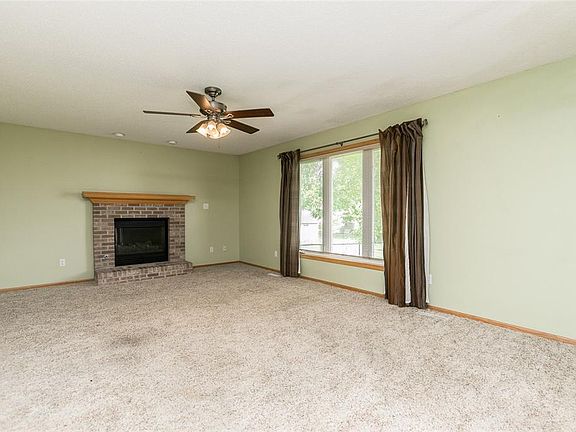 2nd image of 508 Blue Heron Ct NE