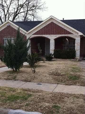 1st image of 403 Palm Oak Dr