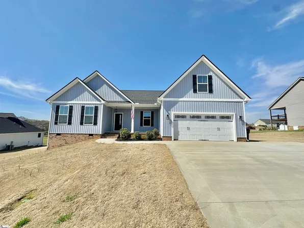 514 Hillview Knoll Ln, Greer, SC 29651