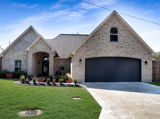 1511 Eugene St, Port Neches, TX 77651