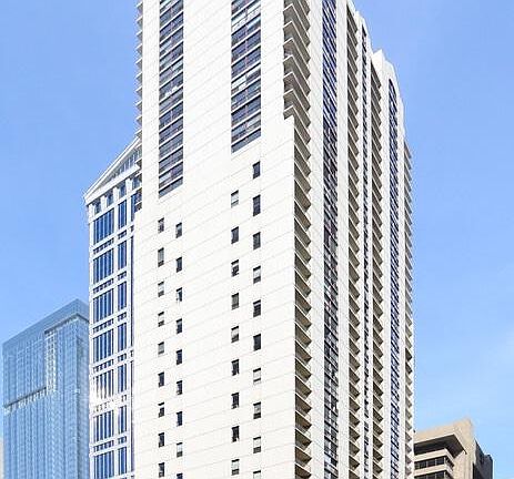 3rd image of 200 N Dearborn St Unit 3604