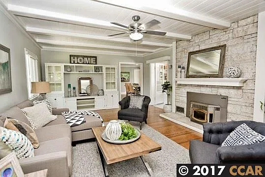 45 Estella Ct photo 1