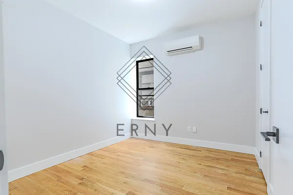 Rented by ERNY LLC | media 6