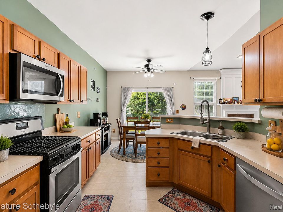 997 River Rock Dr, photo 10